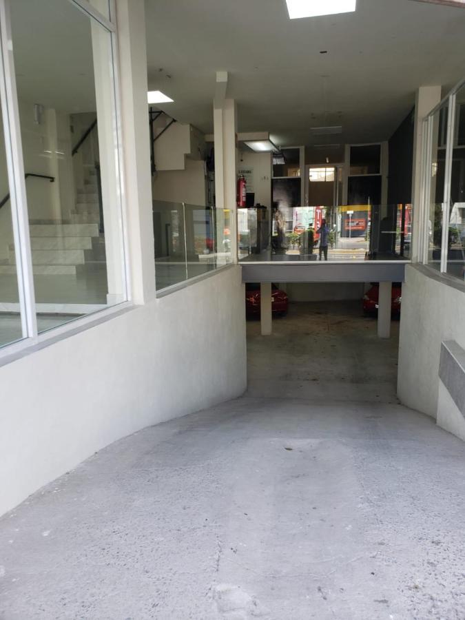 Hotel Estadia Λεόν Εξωτερικό φωτογραφία